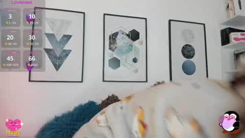 Snapshot of cristal__hot_1 chatting on February 15, 10:44 am Cristal online show from February 15, 10:44 am