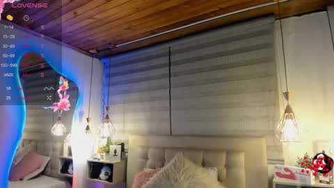 Snapshot of cristal__hot_1 chatting on September 30, 5:12 am Cristal online show from September 30, 5:12 am