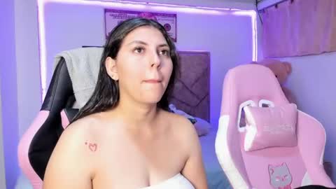 cristal_smith20 online show from August 8, 1:08 am
