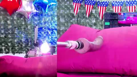 cristal_thompson_ online show from July 4, 2:01 pm