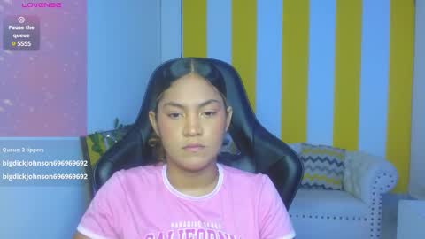 Snapshot of cristal_war chatting on March 9, 12:10 am Cristal online show from March 9, 12:10 am