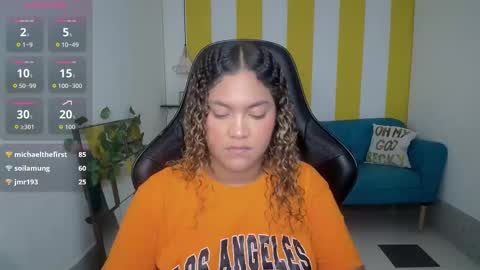 Snapshot of cristal_war chatting on November 4, 11:26 pm Cristal online show from November 4, 11:26 pm