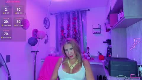 Cristal Ayala online show from June 15, 12:46 am