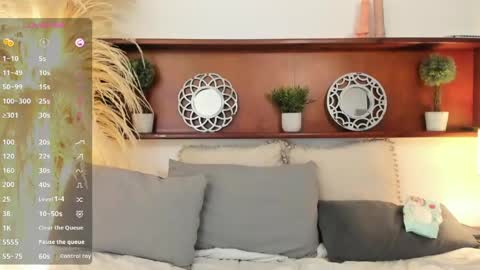 cristalbm_ online show from May 27, 10:40 pm
