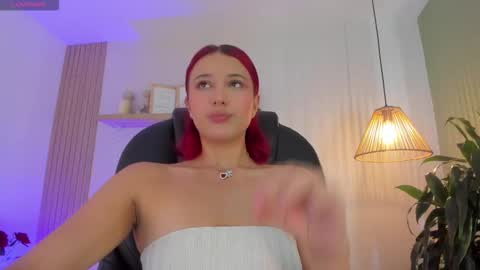 cristalfoxy_ online show from January 13, 7:41 pm