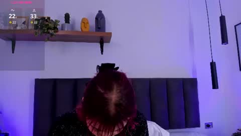 cristalfoxy_ online show from June 29, 8:53 pm