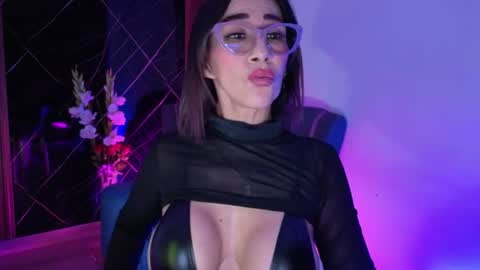 cristal miller online show from June 11, 6:50 pm