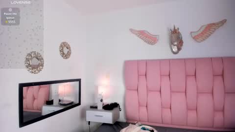 cristal online show from February 1, 12:37 pm