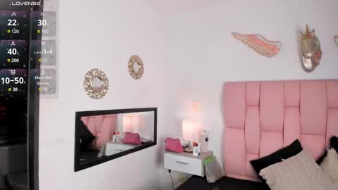 cristal online show from February 12, 1:06 pm