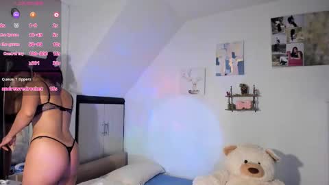 cristal online show from December 4, 2:59 pm