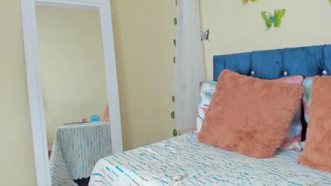 cristal walker online show from February 4, 3:47 pm