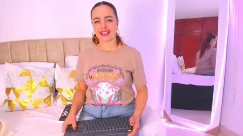 cristal walker online show from November 23, 10:37 am