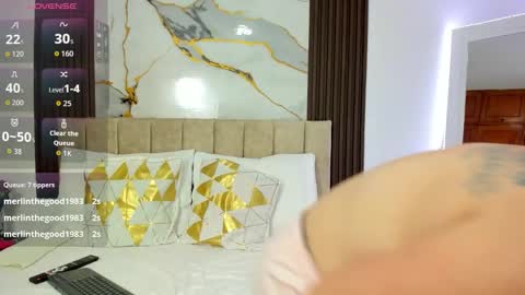 cristal walker online show from December 20, 10:33 am