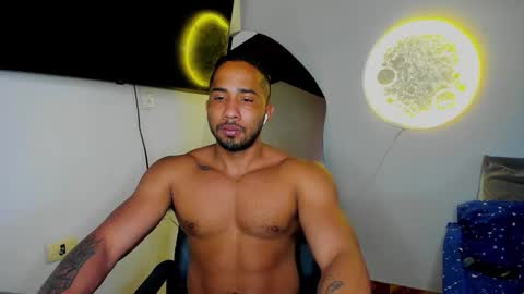 Snapshot of cristobal12cock chatting on November 25, 1:44 pm Cristian online show from November 25, 1:44 pm