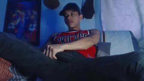 Snapshot of cristofer_dick5511 chatting on October 3, 4:59 pm criistofer online show from October 3, 4:59 pm