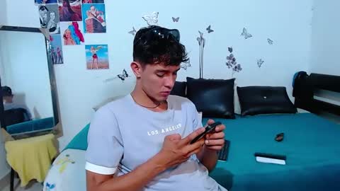 Cristofer online show from March 3, 1:21 am