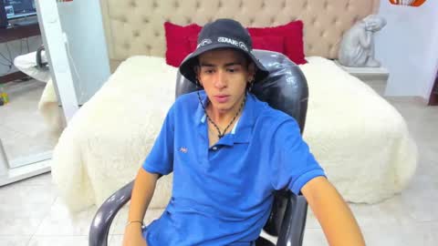 CRISTOFER  online show from March 13, 6:14 pm