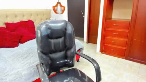 CRISTOFER  online show from March 14, 6:57 pm