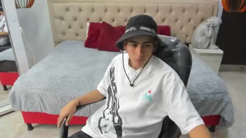 CRISTOFER  online show from March 15, 5:52 pm