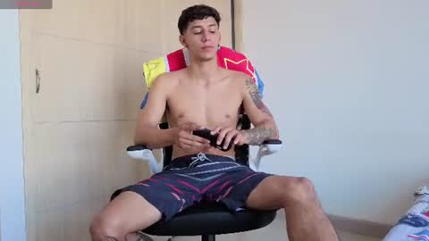 Snapshot of cristopher23_ chatting on June 28, 1:39 pm cristopher23 online show from June 28, 1:39 pm