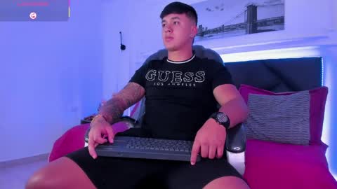 Cristopher online show from April 26, 1:53 pm
