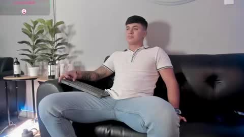 Snapshot of cristopher_strong chatting on July 23, 2:04 pm Cristopher online show from July 23, 2:04 pm