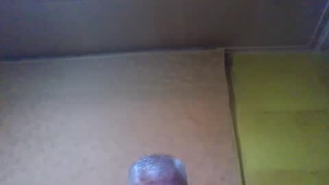 Snapshot of crmperez chatting on December 3, 12:02 am crmperez online show from December 3, 12:02 am