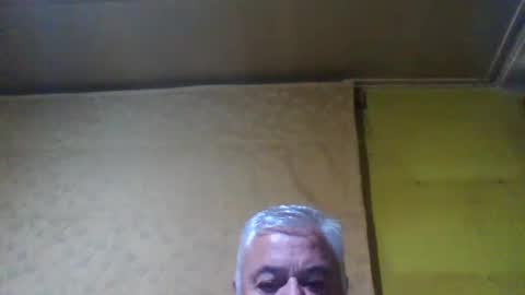 Snapshot of crmperez chatting on January 8, 1:42 am crmperez online show from January 8, 1:42 am