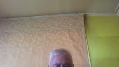 Snapshot of crmperez chatting on February 8, 8:10 pm crmperez online show from February 8, 8:10 pm