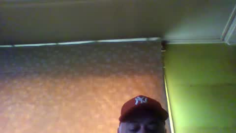 Snapshot of crmperez chatting on March 5, 6:23 pm crmperez online show from March 5, 6:23 pm