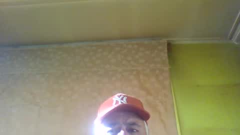 Snapshot of crmperez chatting on March 8, 10:13 pm crmperez online show from March 8, 10:13 pm