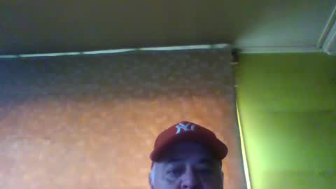 Snapshot of crmperez chatting on March 9, 6:54 pm crmperez online show from March 9, 6:54 pm