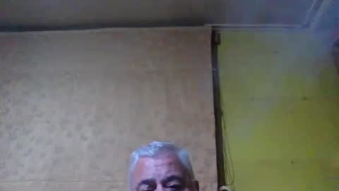 Snapshot of crmperez chatting on November 21, 2:10 am crmperez online show from November 21, 2:10 am