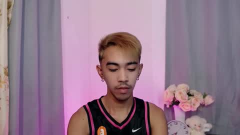 crocodale online show from November 3, 3:13 pm