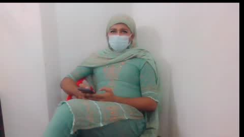 Crossy Angel online show from March 29, 5:57 pm