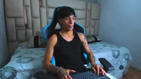 Croy online show from March 2, 1:19 am