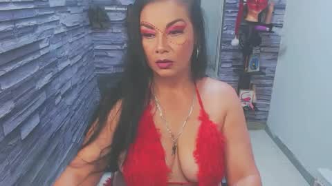 cruela_deviil online show from January 15, 12:59 am