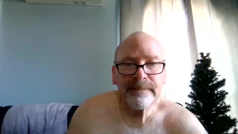Snapshot of cruising_guy chatting on June 11, 1:31 pm fun guy online show from June 11, 1:31 pm