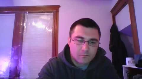 Snapshot of crush380 chatting on January 6, 9:32 pm Crush380 online show from January 6, 9:32 pm