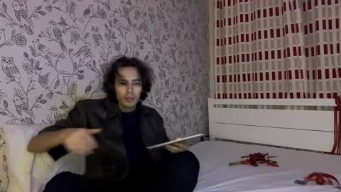 crybae0 online show from March 12, 5:19 pm