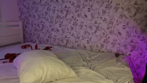 crybae0 online show from March 16, 5:44 am