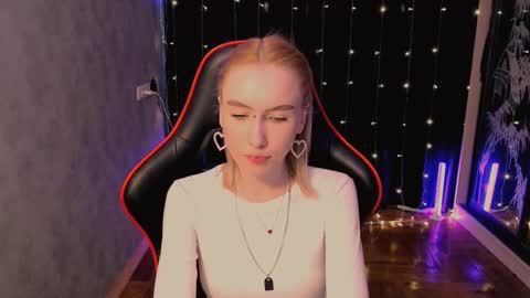 crybambi online show from February 12, 7:36 am