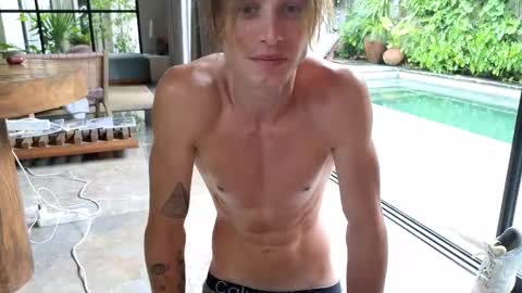 Snapshot of cryptongood chatting on February 17, 8:19 am Lin inst lingoodyy online show from February 17, 8:19 am