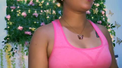 Snapshot of crysrus chatting on January 30, 1:22 am crysrus online show from January 30, 1:22 am