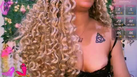 Snapshot of crysrus chatting on September 12, 12:55 am crysrus online show from September 12, 12:55 am