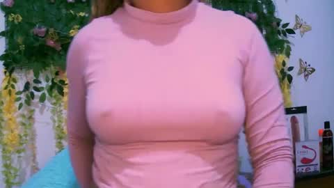 Snapshot of crysrus chatting on September 26, 1:09 am crysrus online show from September 26, 1:09 am