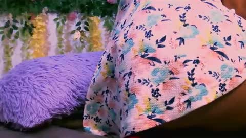 Snapshot of crysrus chatting on October 10, 12:31 am crysrus online show from October 10, 12:31 am