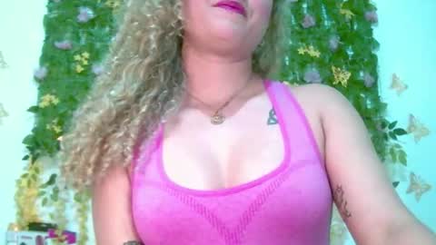 crysrus online show from May 17, 1:14 am