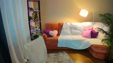 Anna online show from September 20, 7:15 pm