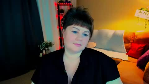 Anna online show from April 20, 4:43 pm